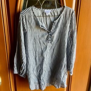 Women’s Liz Claiborne Gray and White Striped Blouse Size M